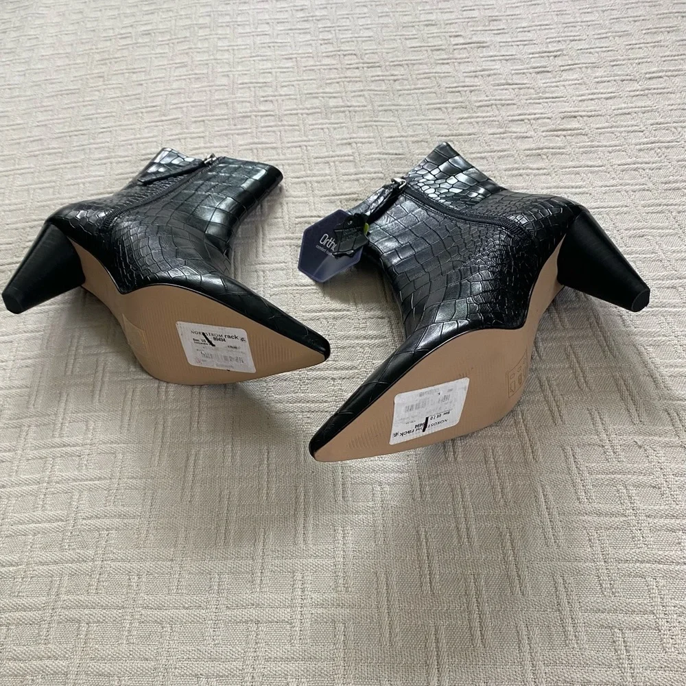 Anthony Veer black leather booties. - Picture 8 of 12